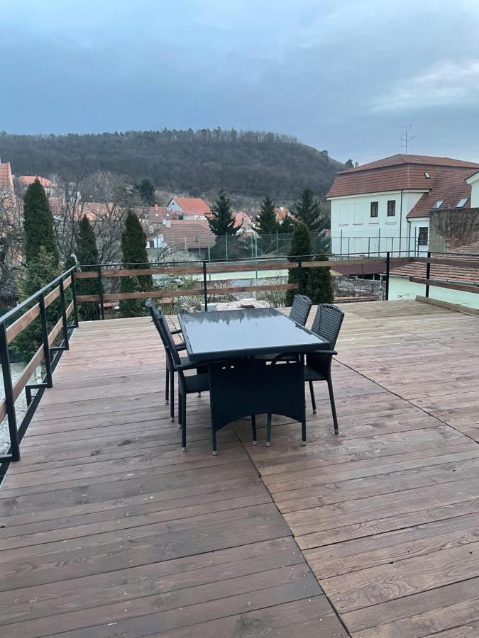 Mikulov Inn - Apartments Slunce Экстерьер фото