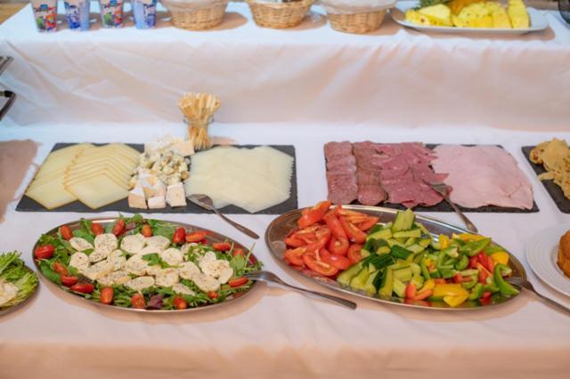 Mikulov Inn - Apartments Slunce Экстерьер фото