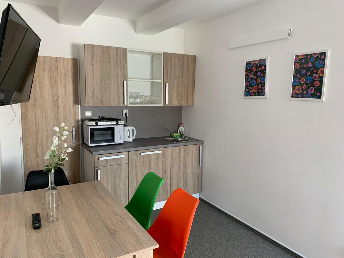 Mikulov Inn - Apartments Slunce Экстерьер фото