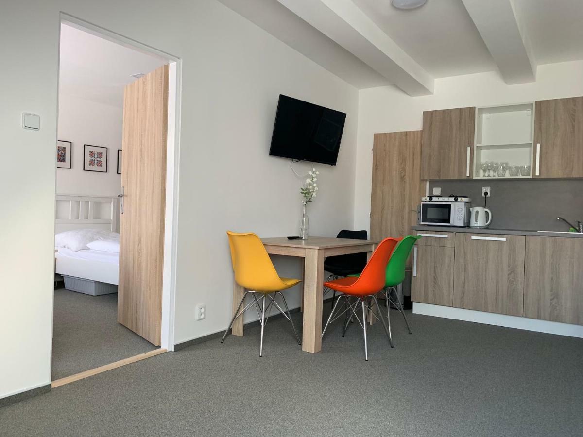 Mikulov Inn - Apartments Slunce Экстерьер фото